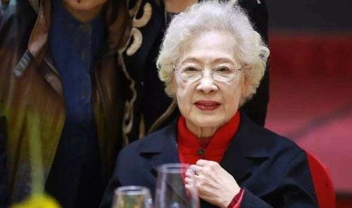 中国明星晚年经历,中国明星晚年生活掠影