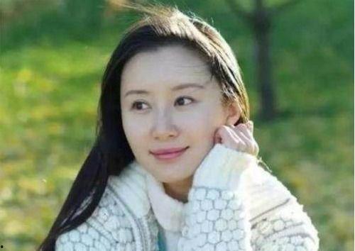 彩色山猜明星,揭秘隐藏其中的明星身影