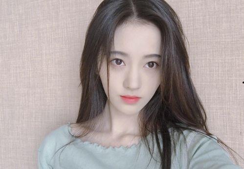 爱豆吃瓜娱乐酱鞠婧祎,爱豆吃瓜娱乐酱，揭秘明星幕后生活点滴”